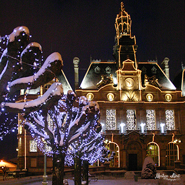 Photo Publicitaire - Mairie de Limoges - Limoges - Décorations de Noël sous la neige - Vue nocturne